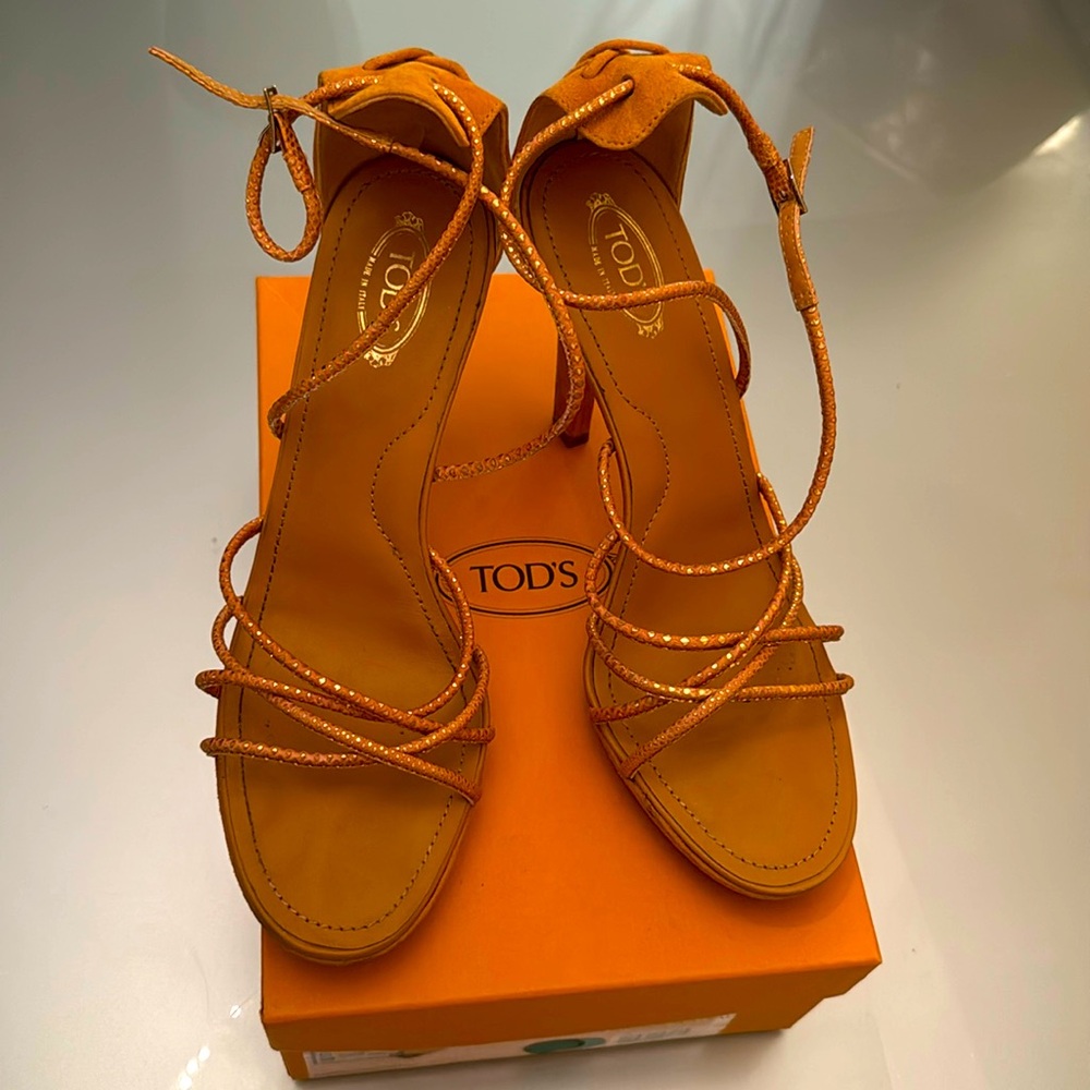 TOD’s gently worn Bintage strappy high heeled sandals with orig box -Size 9.5